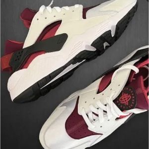 Nike Air Huarache White/varsity Red/red
Oxide.